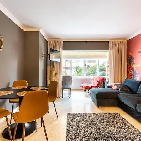 1ste Line Sunset Apartment