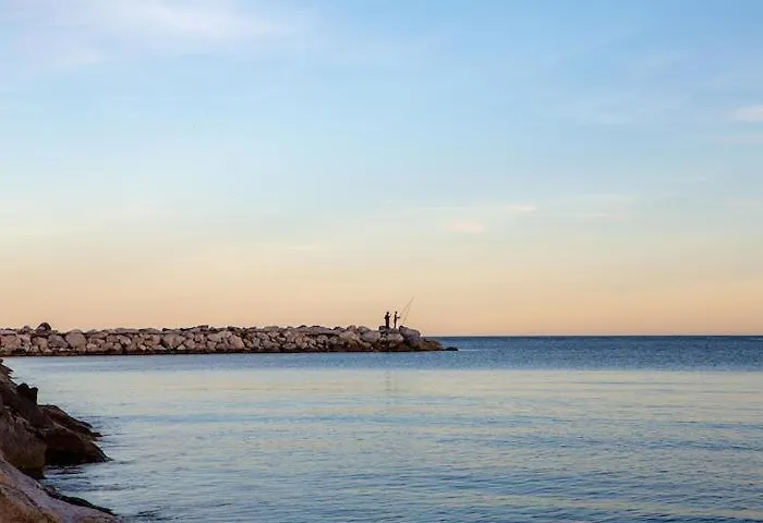 아파트 1ste Line Sunset 푸엔히롤라