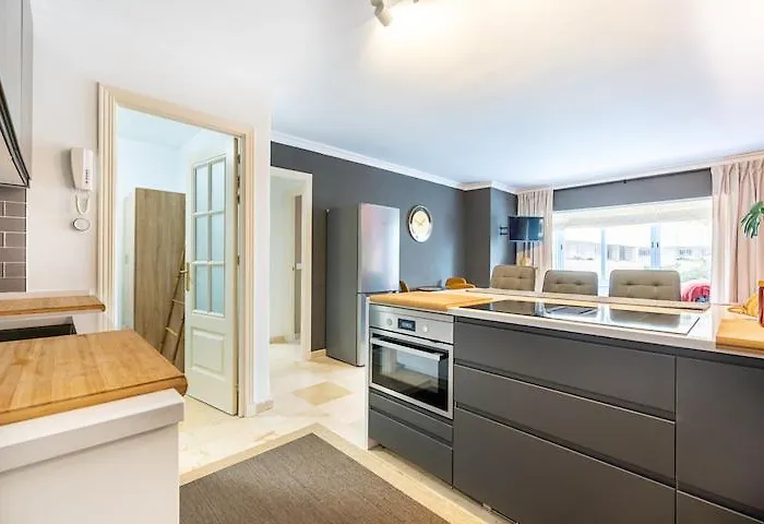 1ste Line Sunset Apartment *